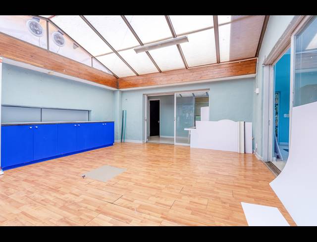 230M² OFFICE TO LET IN DUNKELD